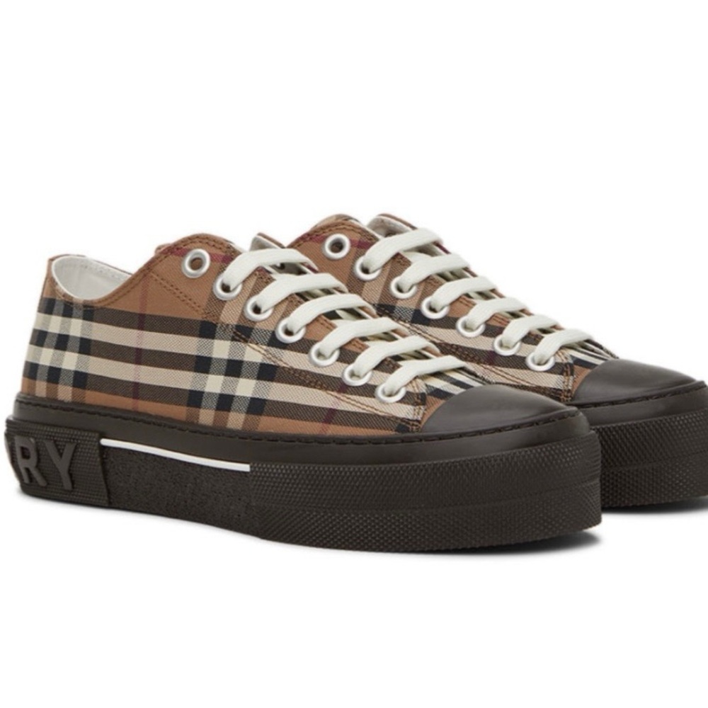 Burberry Vintage Jack Check Low Top Sneakers